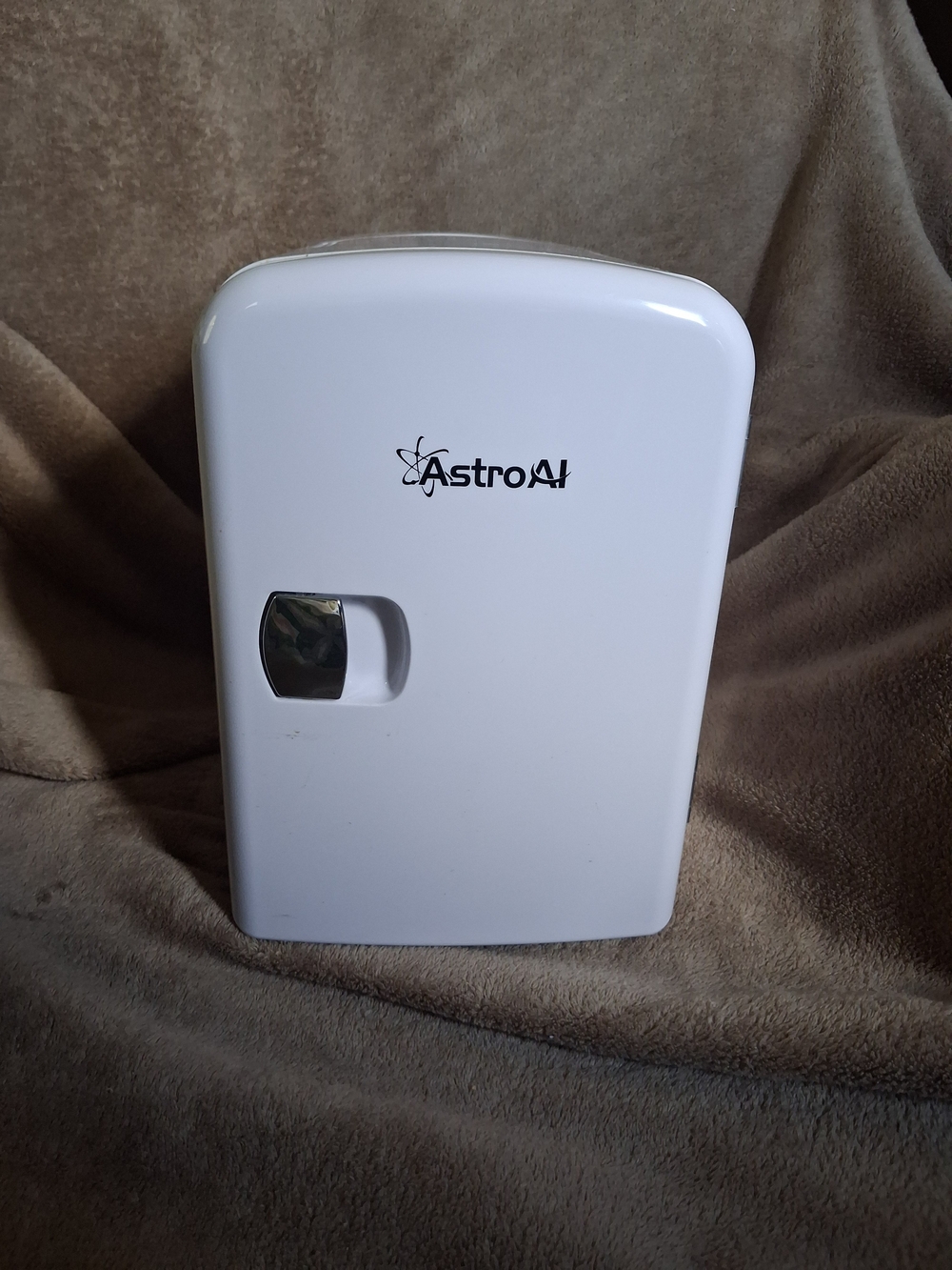 AstroAI White Mini Fridge - Compact Portable Cooler for Home & Office